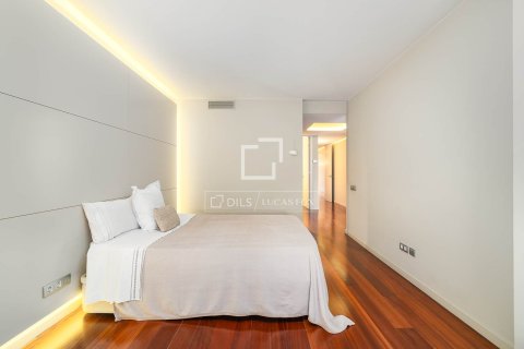 Apartment à vendre à Barcelona, Espagne, 3 chambres, 230 m2 No. 150554 - photo 26