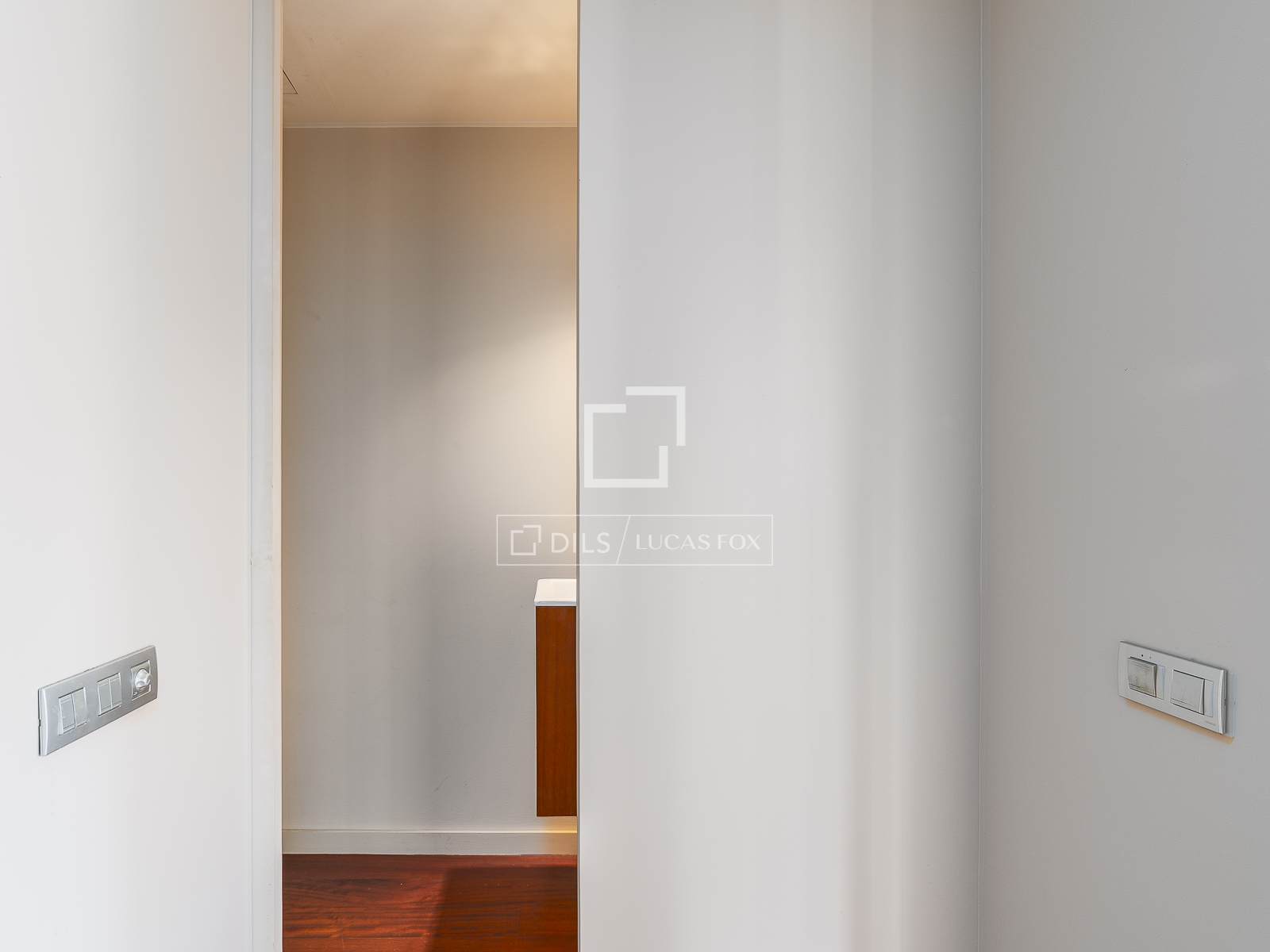 Apartment in Barcelona, Spain 3 bedrooms, 230 sq.m. No. 150554