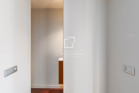 Apartment à vendre à Barcelona, Espagne, 3 chambres, 230 m2 No. 150554 - photo 20