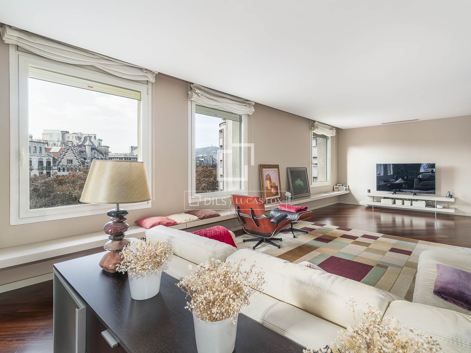 Apartment in Barcelona, Spain 3 bedrooms, 230 sq.m. No. 150554