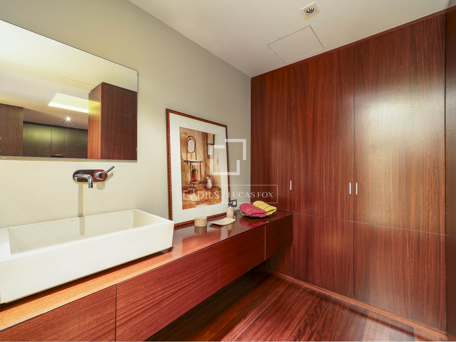 Apartment in Barcelona, Spain 3 bedrooms, 230 sq.m. No. 150554