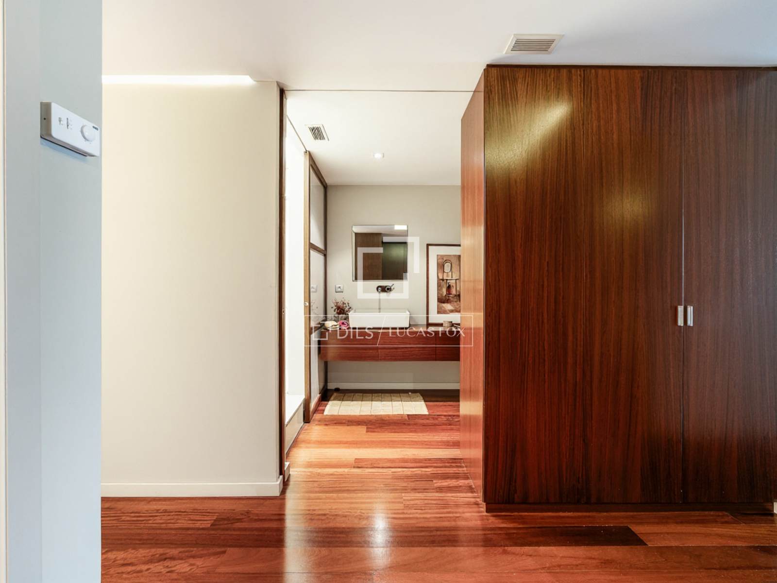 Apartment in Barcelona, Spain 3 bedrooms, 230 sq.m. No. 150554