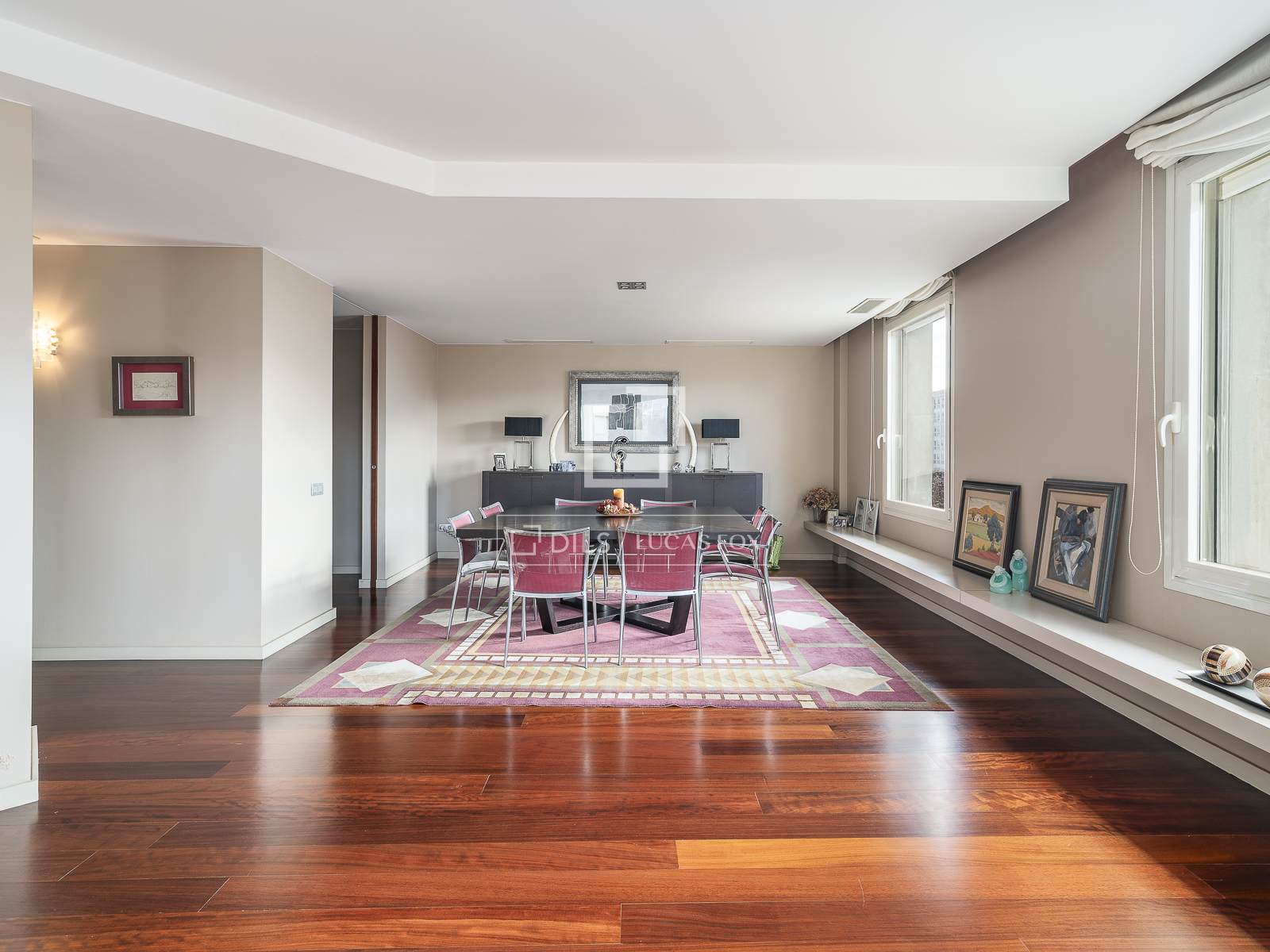 Apartment in Barcelona, Spain 3 bedrooms, 230 sq.m. No. 150554