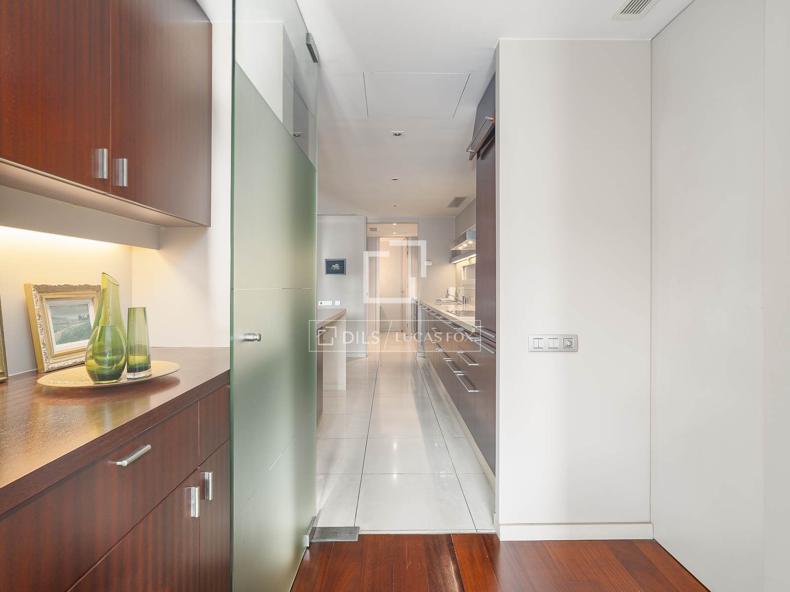 Apartment in Barcelona, Spain 3 bedrooms, 230 sq.m. No. 150554