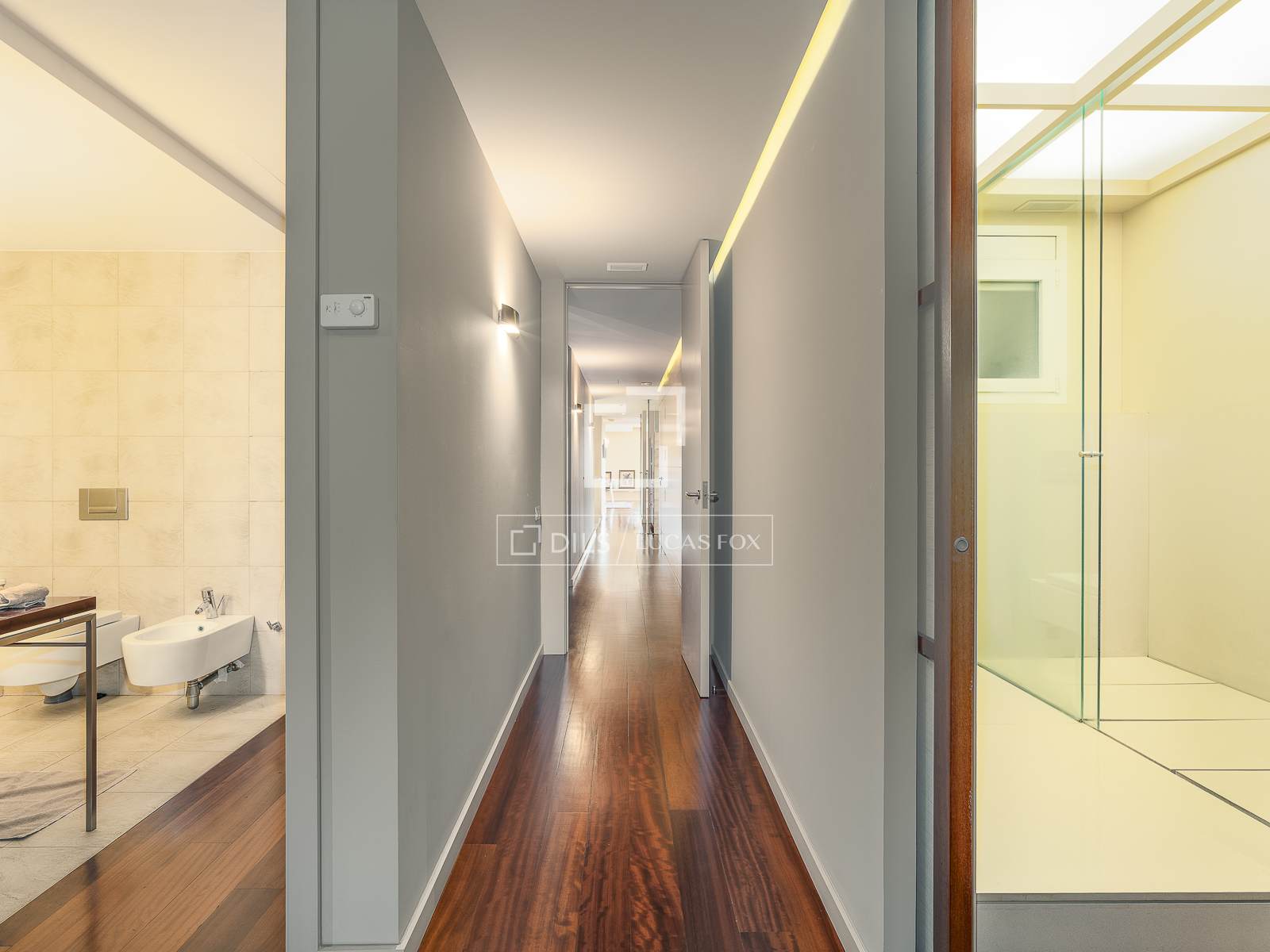 Apartment in Barcelona, Spain 3 bedrooms, 230 sq.m. No. 150554