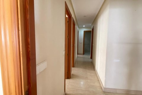 Apartment for sale Torrevieja, Alicante, Spain 4 bedrooms, 152 sq.m. No. 113189 - photo 12