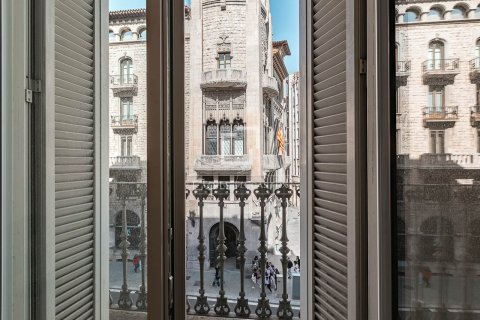 Apartment à vendre à Barcelona, Espagne, 2 chambres, 80 m2 No. 164621 - photo 2