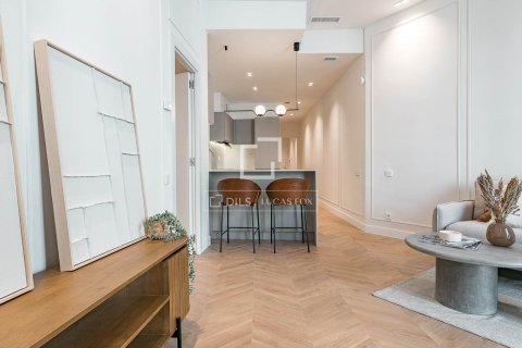 Apartment à vendre à Barcelona, Espagne, 2 chambres, 80 m2 No. 164621 - photo 30