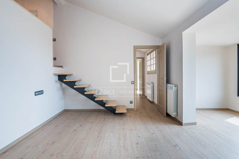 Villa for sale in Castelldefels, Barcelona, Spain 5 bedrooms, 263 sq.m. No. 164624 - photo 29