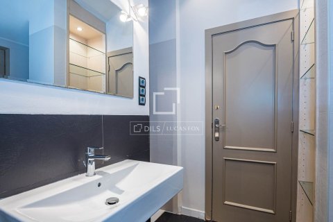 Villa for sale in Castelldefels, Barcelona, Spain 5 bedrooms, 263 sq.m. No. 164624 - photo 27