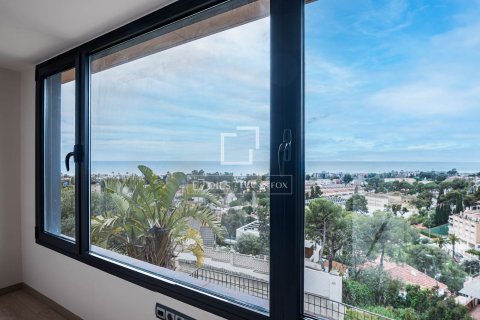 Villa for sale in Castelldefels, Barcelona, Spain 5 bedrooms, 263 sq.m. No. 164624 - photo 25