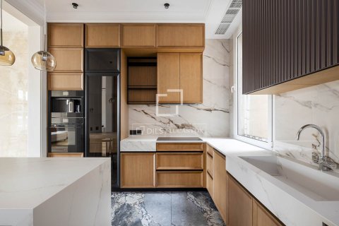 Apartment à vendre à Barcelona, Espagne, 4 chambres, 275 m2 No. 164620 - photo 8