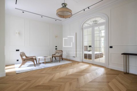 Apartment à vendre à Barcelona, Espagne, 4 chambres, 275 m2 No. 164620 - photo 4