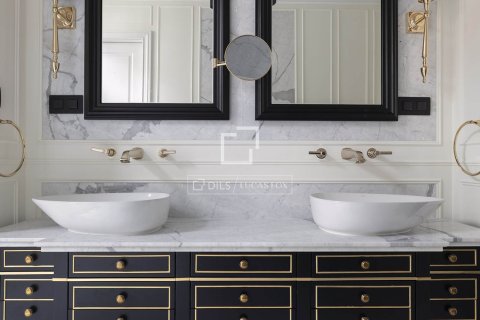 Apartment à vendre à Barcelona, Espagne, 4 chambres, 275 m2 No. 164620 - photo 25