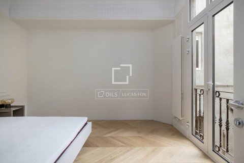 Apartment à vendre à Barcelona, Espagne, 4 chambres, 275 m2 No. 164620 - photo 16