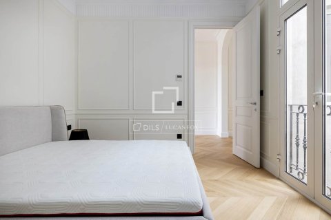 Apartment à vendre à Barcelona, Espagne, 4 chambres, 275 m2 No. 164620 - photo 13