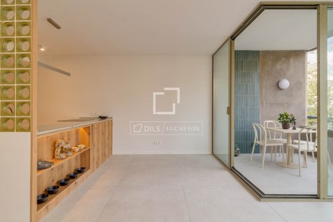 Квартира в Барселона, Испания 3 спальни, 133м2 №164625