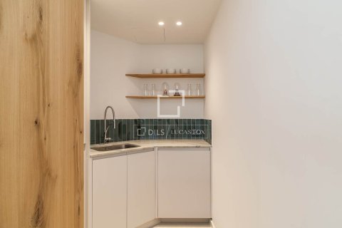 Продажа квартиры в Барселона, Испания 3 спальни, 133м2 №164625 - фото 10