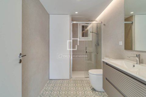 Lägenhet till salu i Barcelona, Spanien 2 sovrum, 62 kvm. Nr. 164623 - foto 23