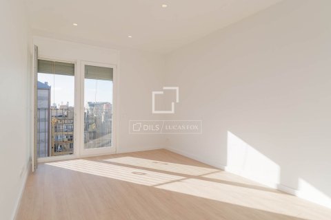 Lägenhet till salu i Barcelona, Spanien 2 sovrum, 62 kvm. Nr. 164623 - foto 4