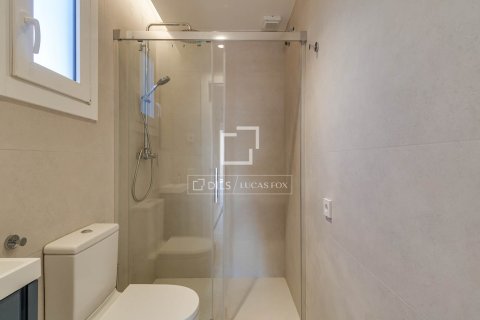 Lägenhet till salu i Barcelona, Spanien 2 sovrum, 62 kvm. Nr. 164623 - foto 15