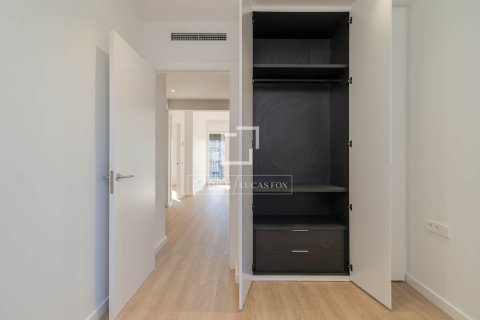 Lägenhet till salu i Barcelona, Spanien 2 sovrum, 62 kvm. Nr. 164623 - foto 13