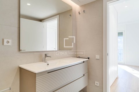 Lägenhet till salu i Barcelona, Spanien 2 sovrum, 62 kvm. Nr. 164623 - foto 26