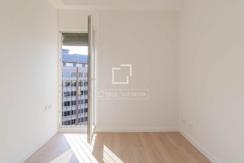 Lägenhet till salu i Barcelona, Spanien 2 sovrum, 62 kvm. Nr. 164623 - foto 19
