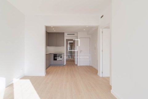 Lägenhet till salu i Barcelona, Spanien 2 sovrum, 62 kvm. Nr. 164623 - foto 6