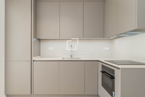 Lägenhet till salu i Barcelona, Spanien 2 sovrum, 62 kvm. Nr. 164623 - foto 8