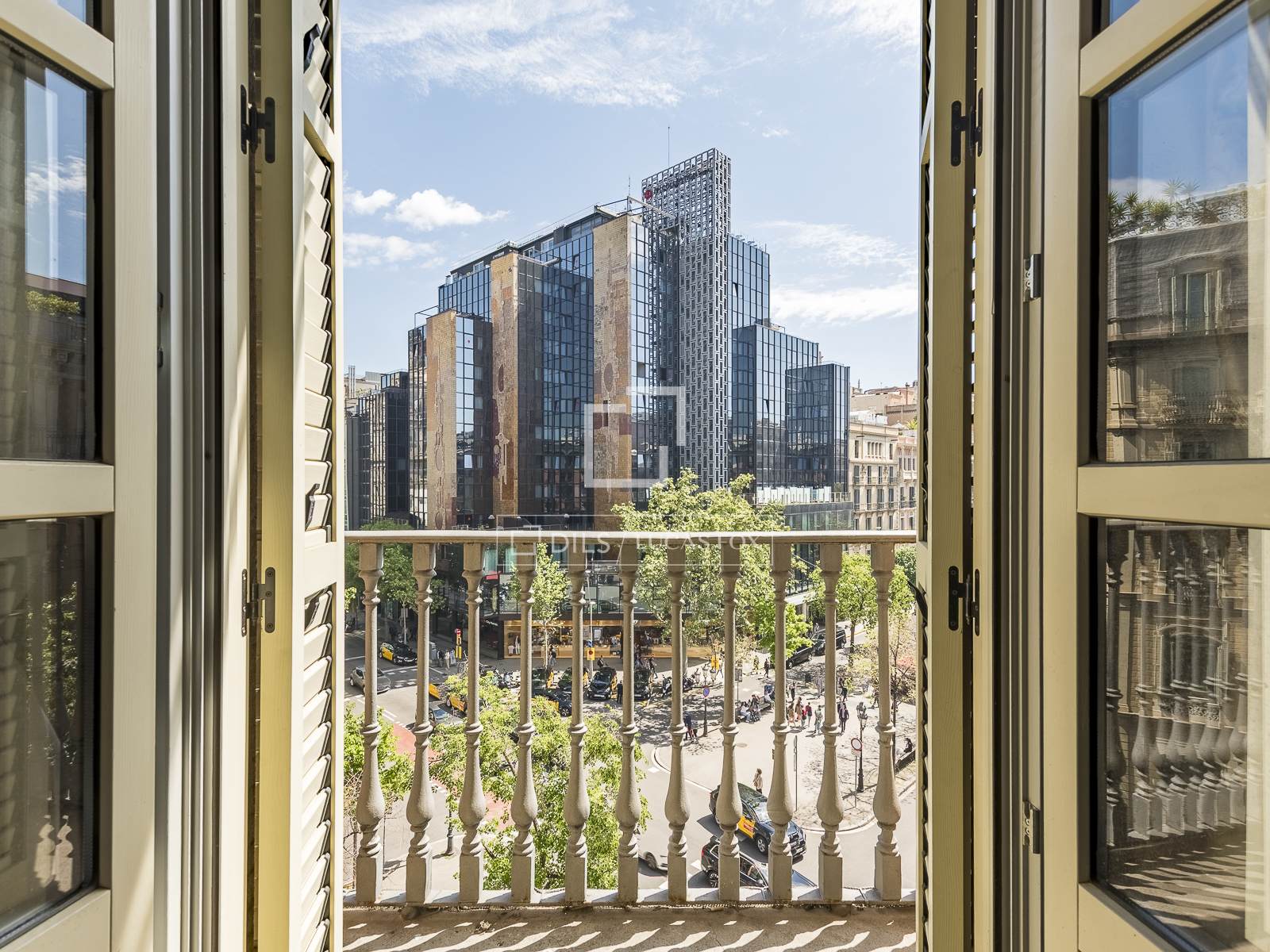 Apartamento en Barcelona, España 3 dormitorios, 209 m2 No. 164622
