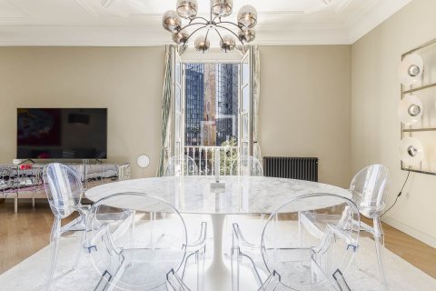 Dzīvoklis pārdošanā Barcelona, Spānijā 3 istabas, 209 m2 Nr. 164622 - attēls 23
