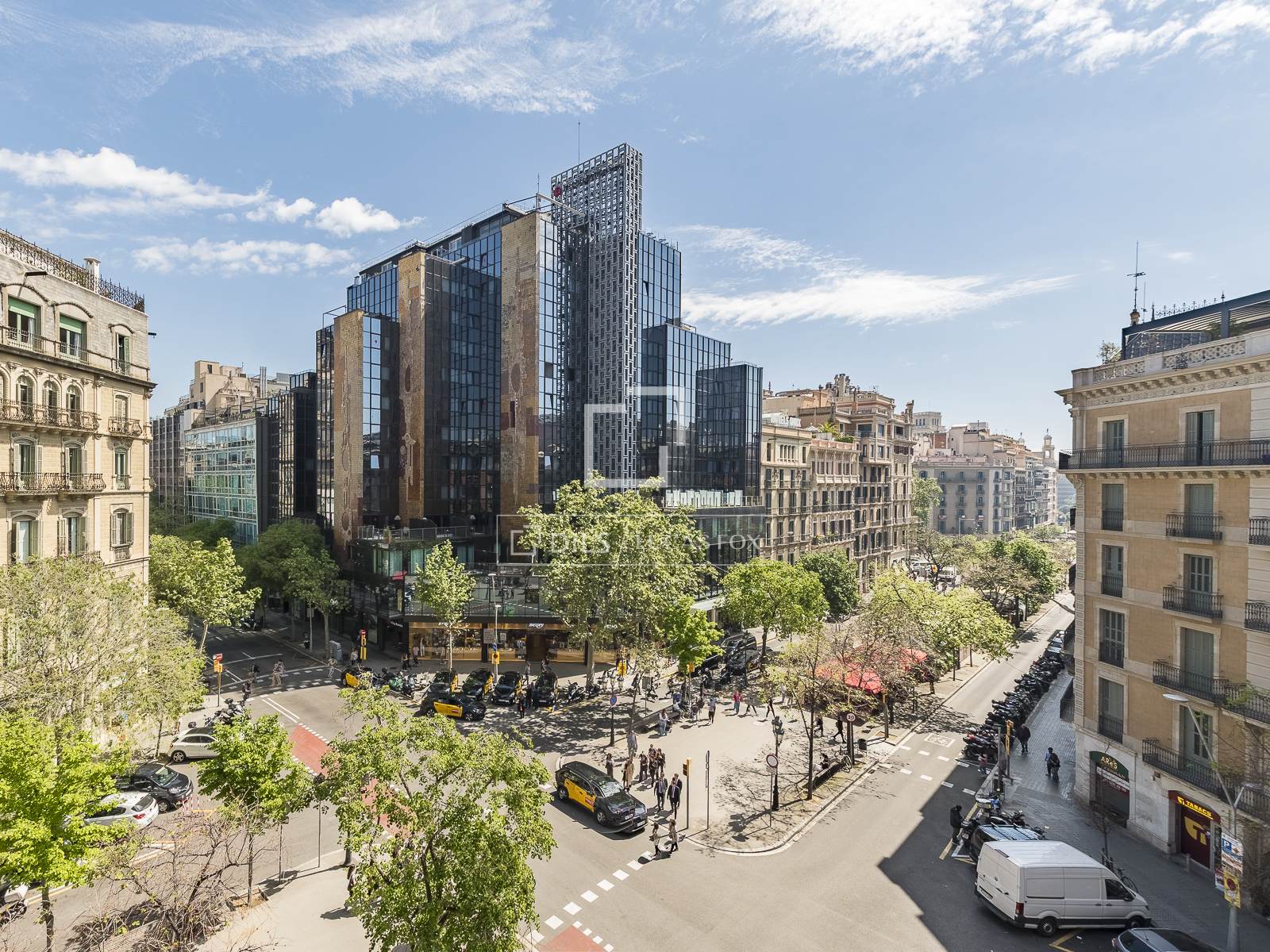 Apartamento en Barcelona, España 3 dormitorios, 209 m2 No. 164622