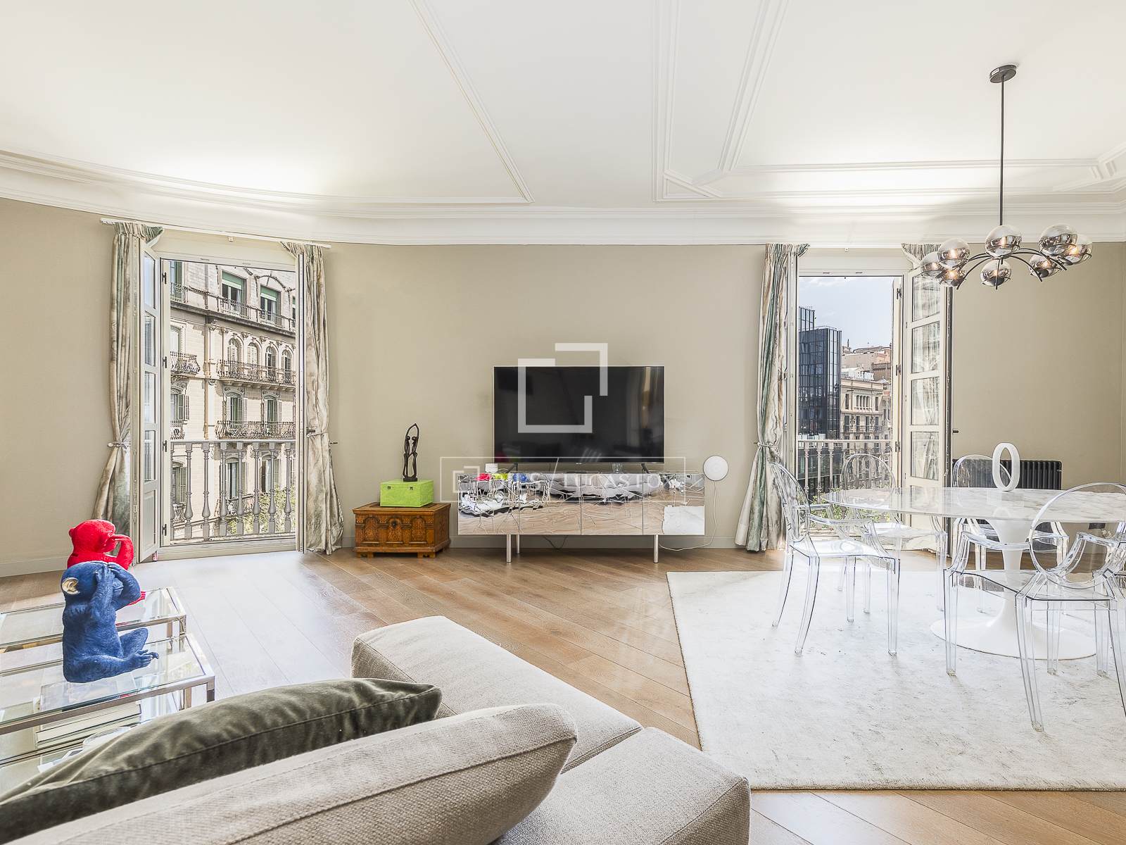 Apartamento en Barcelona, España 3 dormitorios, 209 m2 No. 164622