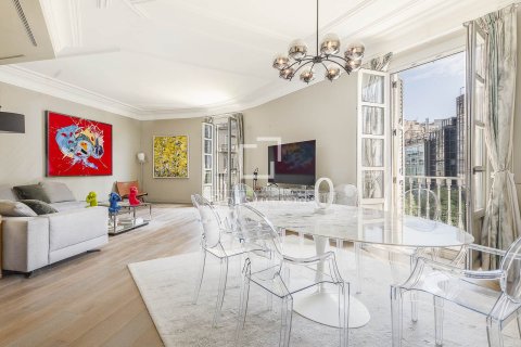 Huoneisto Barcelona, Espanja 3 makuuhuonetta, 209 m2 No. 164622