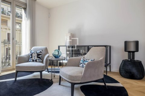 Продажа квартиры в Барселона, Испания 3 спальни, 183м2 №164626 - фото 3