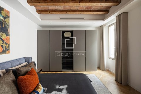 Продажа квартиры в Барселона, Испания 3 спальни, 183м2 №164626 - фото 20