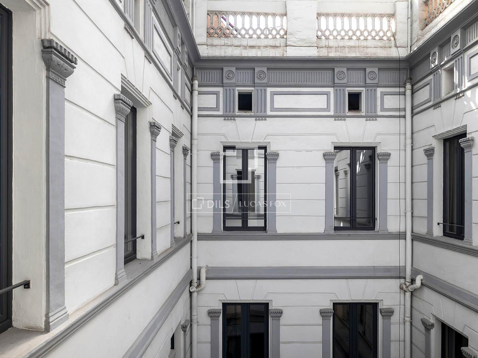 Huoneisto Barcelona, Espanja 3 makuuhuonetta, 183 m2 No. 164626