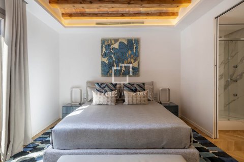 Продажа квартиры в Барселона, Испания 3 спальни, 183м2 №164626 - фото 12