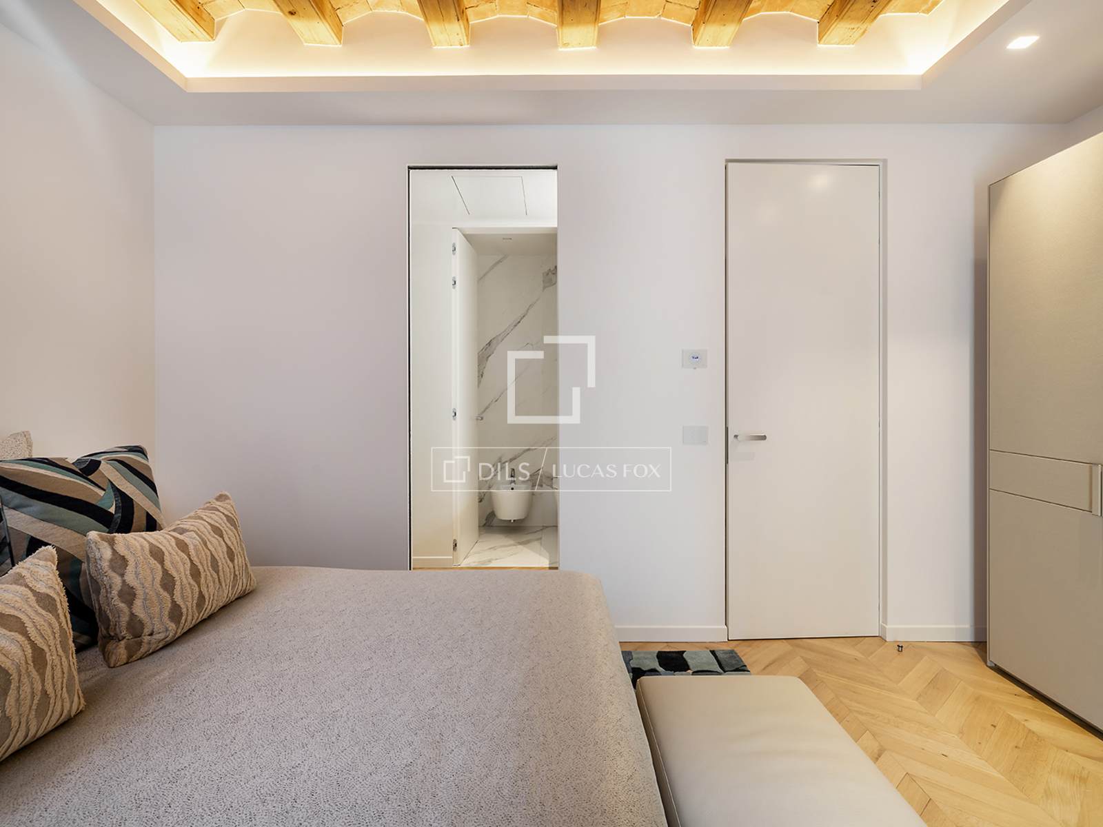 Huoneisto Barcelona, Espanja 3 makuuhuonetta, 183 m2 No. 164626