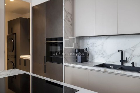 Продажа квартиры в Барселона, Испания 3 спальни, 183м2 №164626 - фото 10