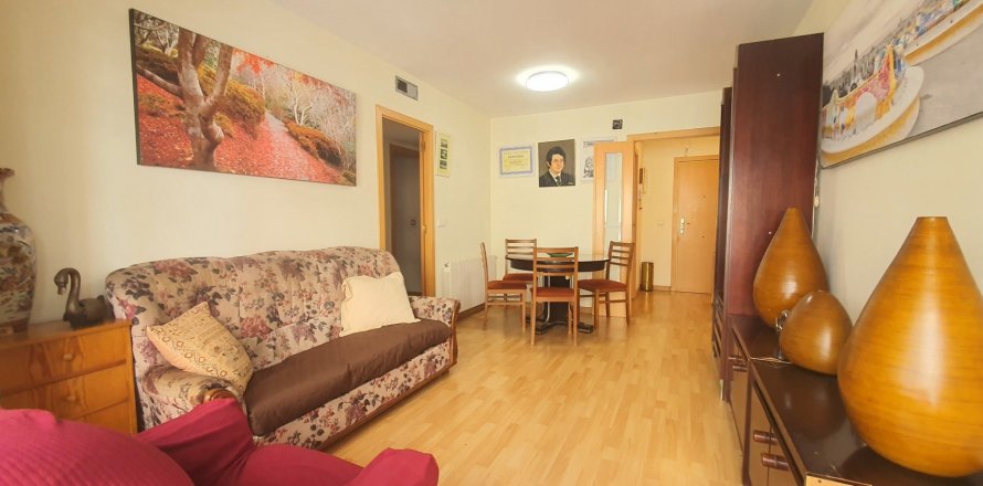Lägenhet L'Hospitalet de Llobregat, Barcelona, Spanien 3 sovrum, 78 kvm. Nr. 72744