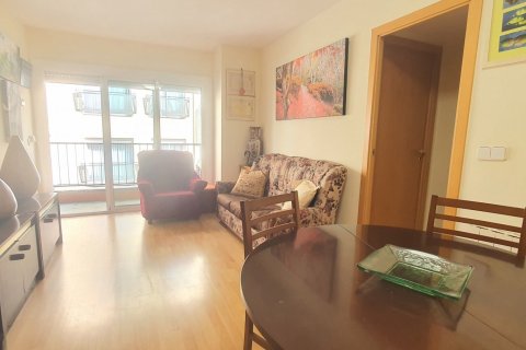 Lägenhet till salu L'Hospitalet de Llobregat, Barcelona, Spanien 3 sovrum, 78 kvm. Nr. 72744 - foto 2