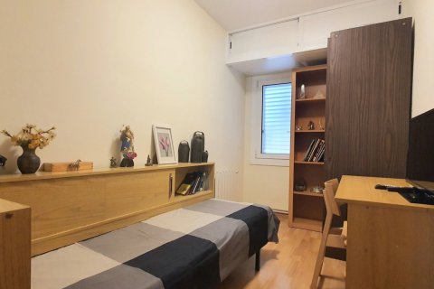 Lägenhet till salu L'Hospitalet de Llobregat, Barcelona, Spanien 3 sovrum, 78 kvm. Nr. 72744 - foto 11