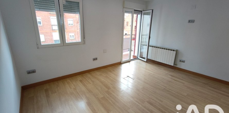 Wohnung in Valladolid, Spanien 2 Schlafzimmer, 61 m2 Nr. 188236
