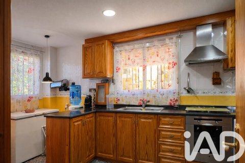 House for sale in Sant Pere de Vilamajor, Barcelona, Spain 5 bedrooms, 276 sq.m. No. 188238 - photo 10