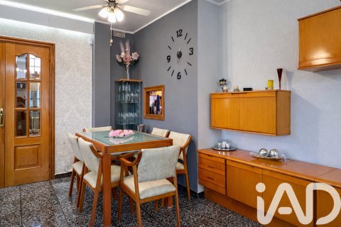 House for sale in Sant Pere de Vilamajor, Barcelona, Spain 5 bedrooms, 276 sq.m. No. 188238 - photo 6
