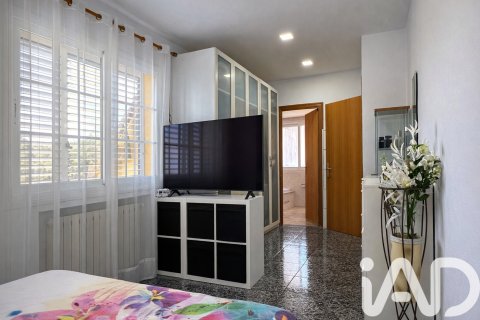 House for sale in Sant Pere de Vilamajor, Barcelona, Spain 5 bedrooms, 276 sq.m. No. 188238 - photo 25