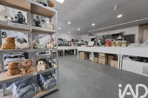 Propiedad comercial en venta en Torremolinos, Málaga, España 4 dormitorios, 1661 m2 No. 188237 - foto 5