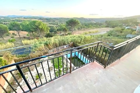 Talo myytävänä Vallbona d'Anoia, Barcelona, Espanja, 4 makuuhuonetta, 144 m2 No. 191363 - kuva 4